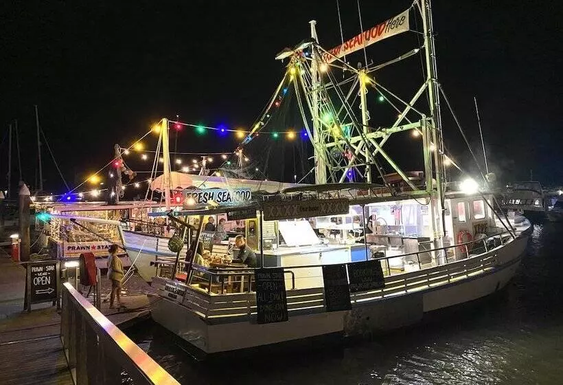 Reef Gateway Apartments