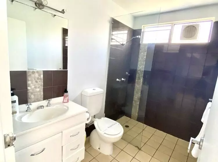 Reef Gateway Apartments