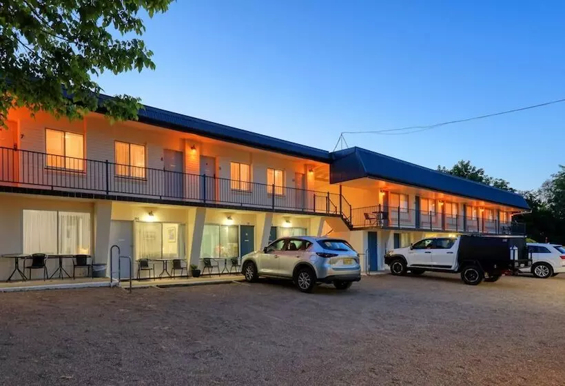 Tumut Farrington Motel