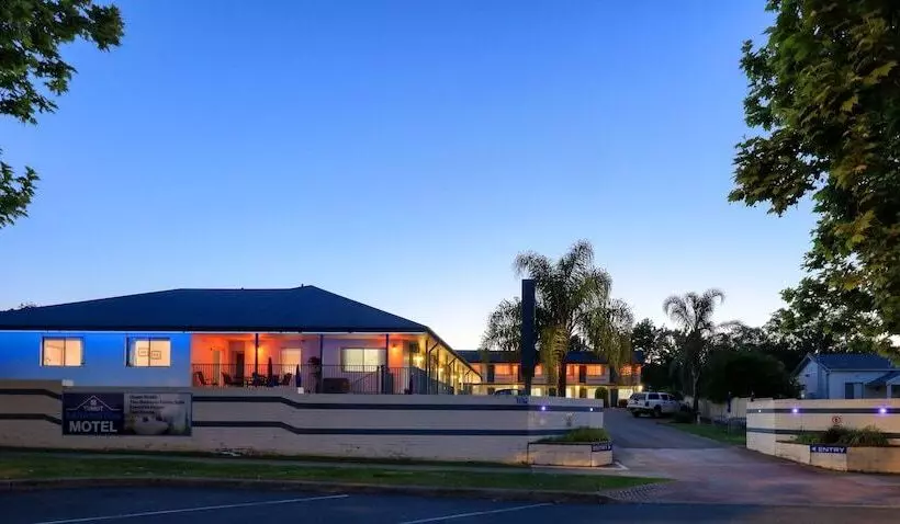 Tumut Farrington Motel