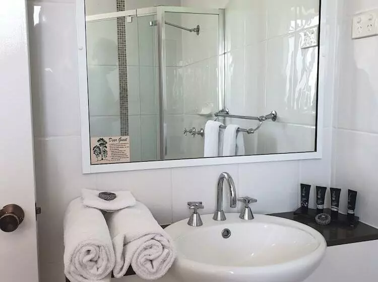 Country Capital Motel