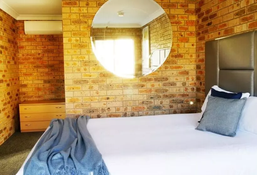 Country Capital Motel