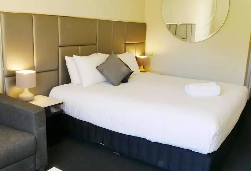 Country Capital Motel