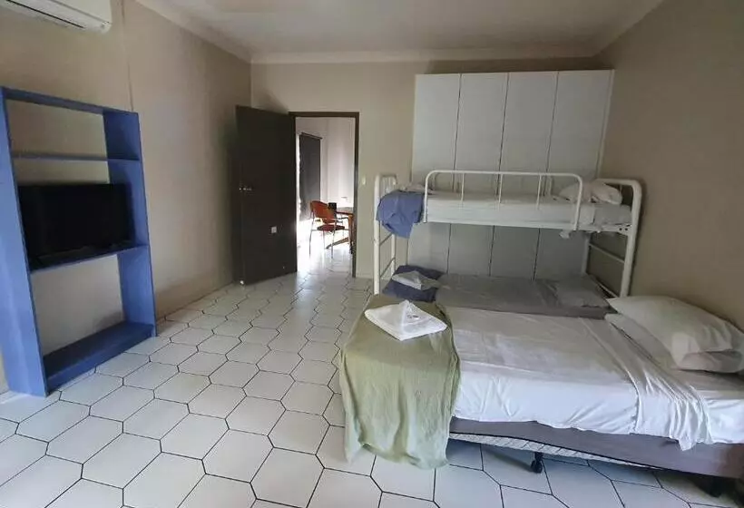 בית מלון כפרי Allen