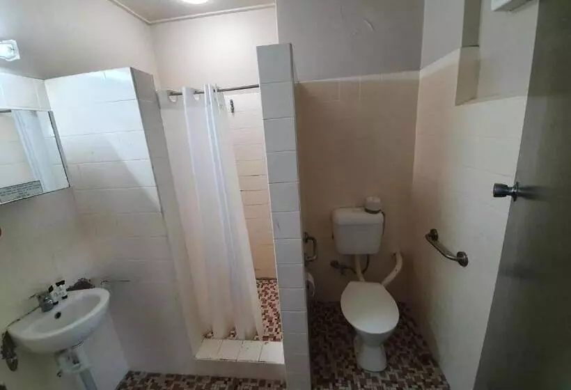 בית מלון כפרי Allen