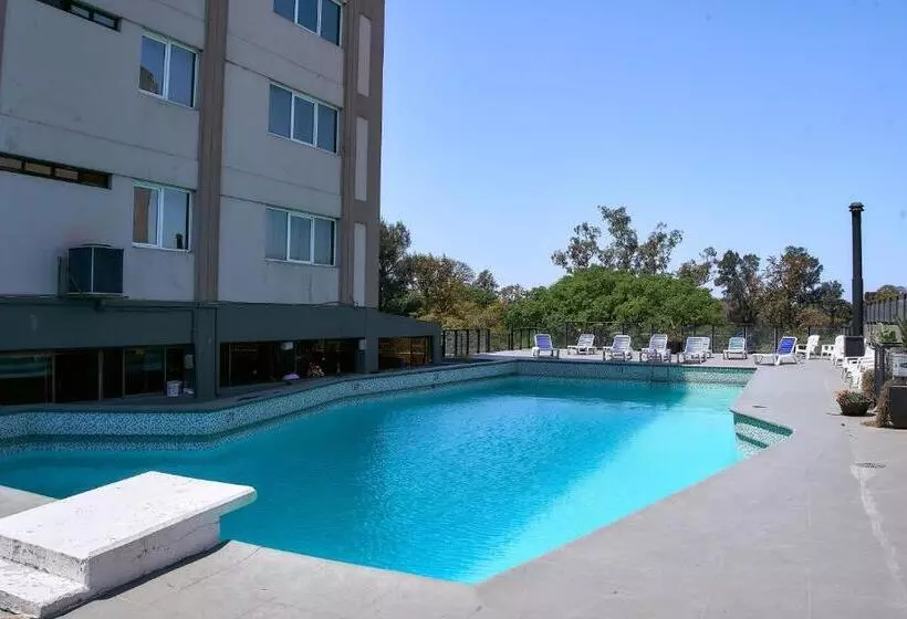 Отель Catalinas Tucuman