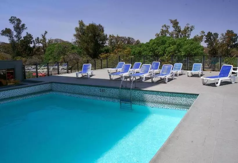 Отель Catalinas Tucuman