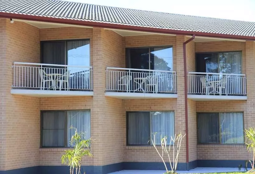 Hotel Charbonnier Motor Inn