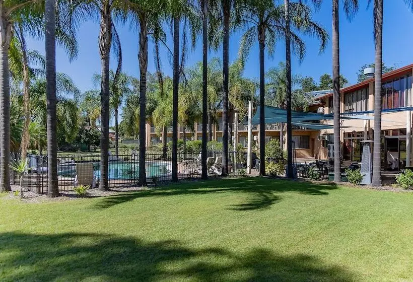 Hotel Charbonnier Motor Inn