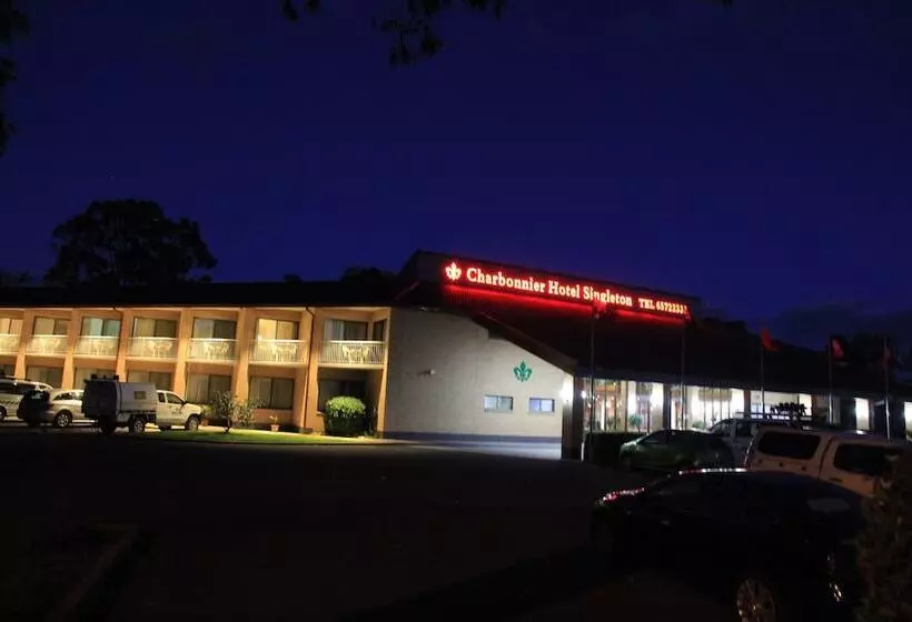 Hotel Charbonnier Motor Inn