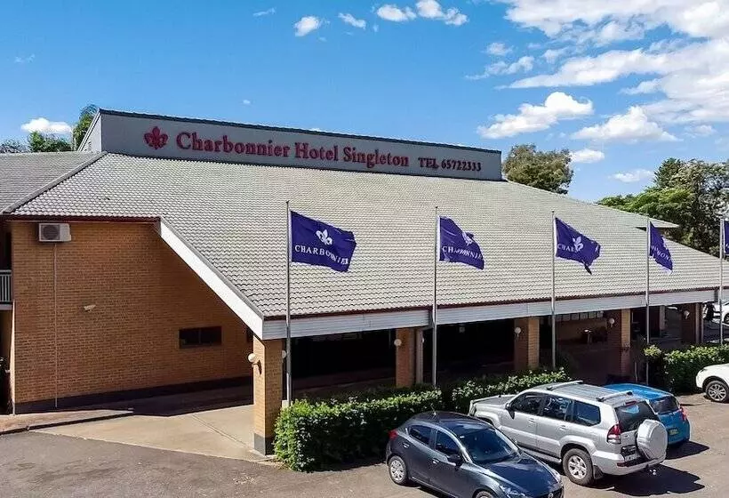 Hotel Charbonnier Motor Inn