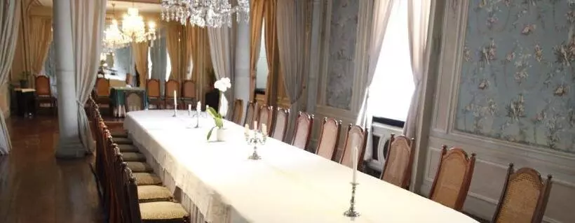 Отель Chateau D Hassonville