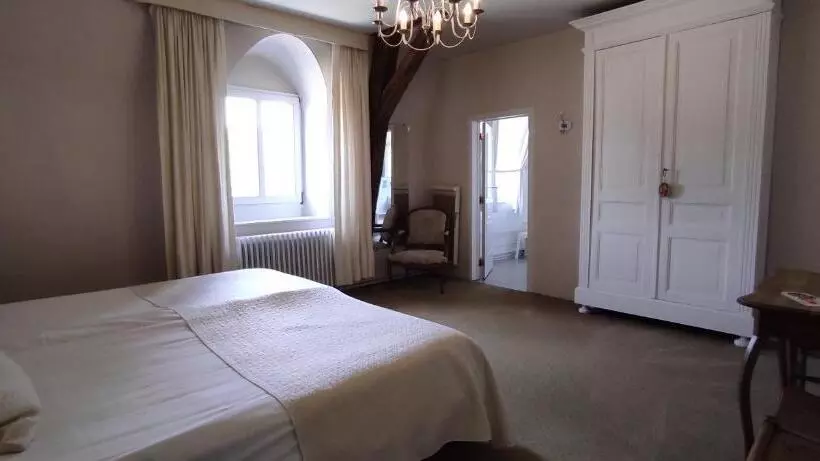 Отель Chateau D Hassonville