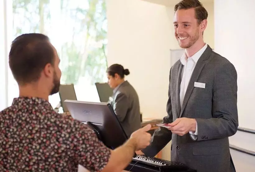 Hotel Crowne Plaza Surfers Paradise, An Ihg