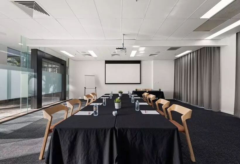 Hotel Crowne Plaza Surfers Paradise, An Ihg