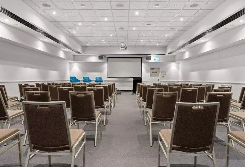 Hotel Crowne Plaza Surfers Paradise, An Ihg