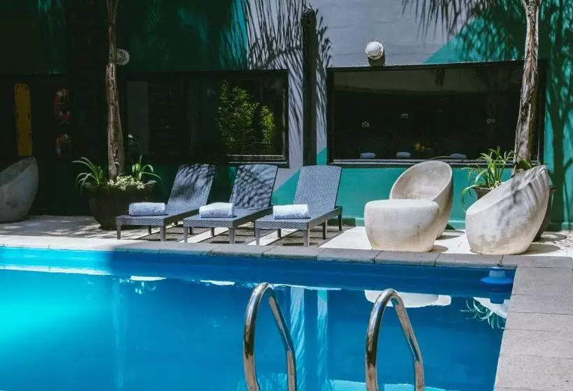 هتل Deco Collection