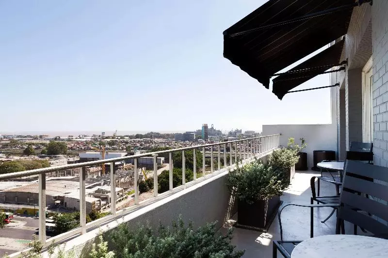 هتل Esplendor Plaza Francia