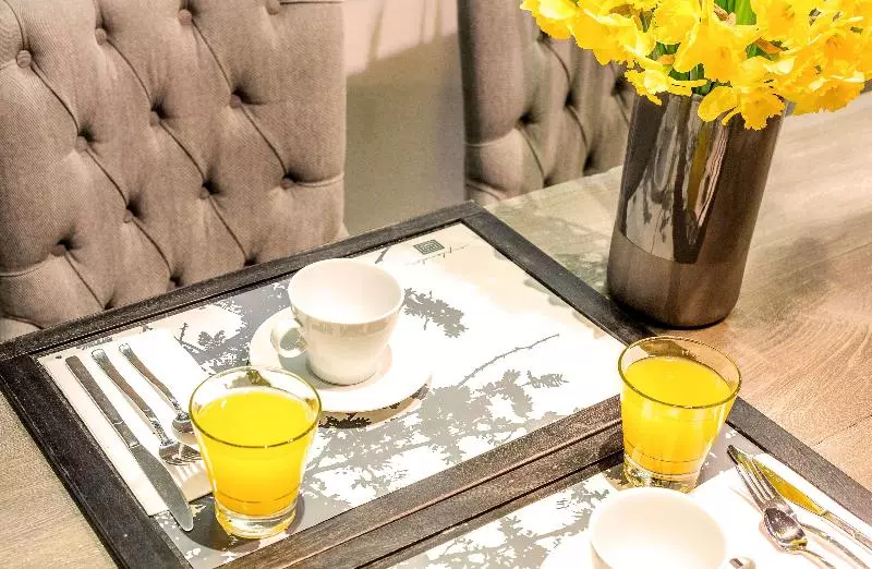 هتل Esplendor Plaza Francia