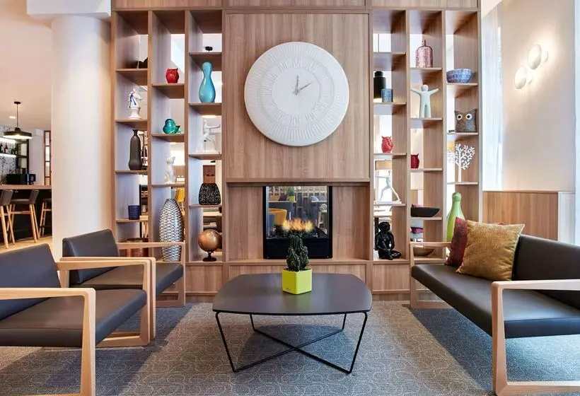 هتل Hilton Garden Inn Brussels City Centre