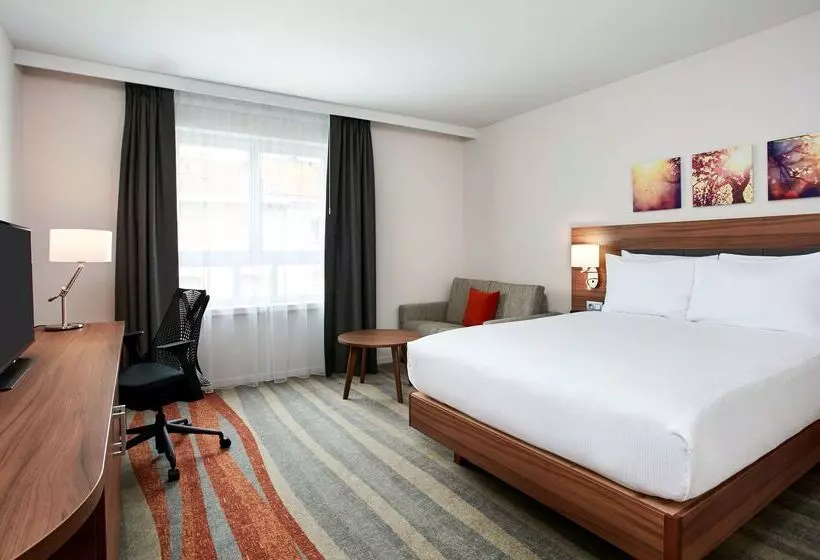هتل Hilton Garden Inn Brussels City Centre