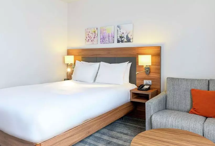 هتل Hilton Garden Inn Brussels City Centre