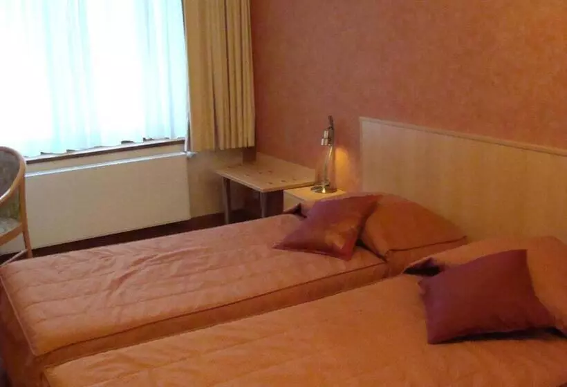 فندق Hôtel Le Relais Du Marquis