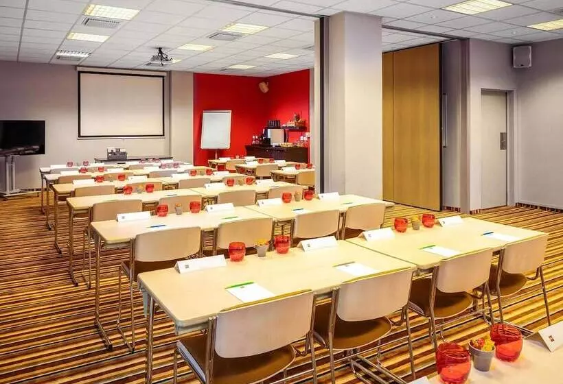 هتل Ibis Brussels City Centre