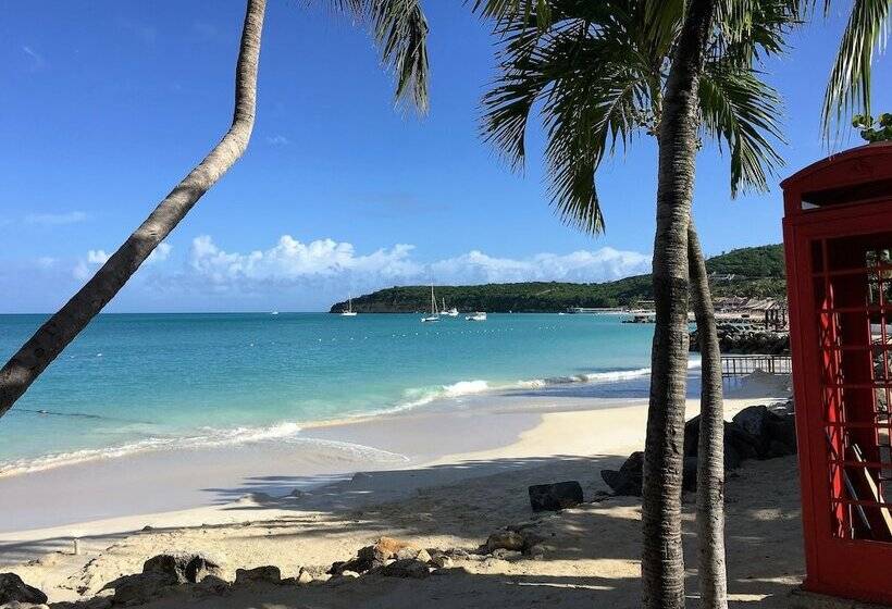 هتل Siboney Beach Club