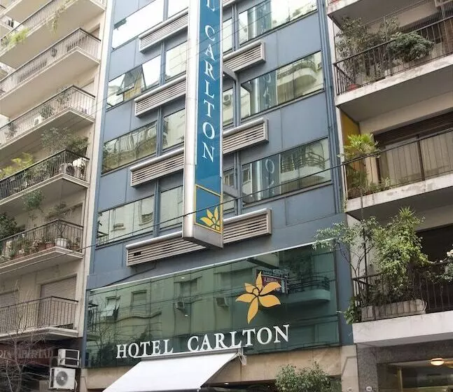 בית מלון כפרי Solans Carlton