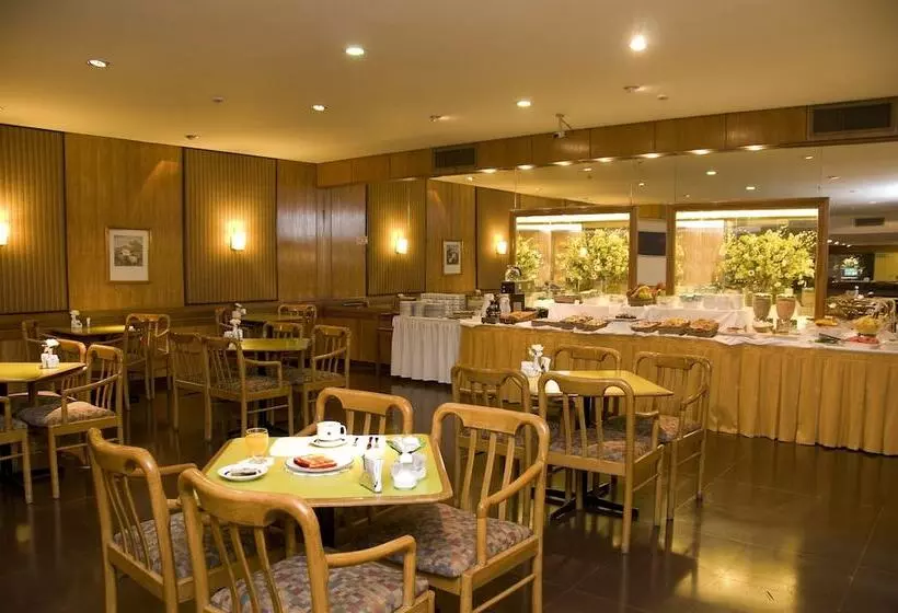 בית מלון כפרי Solans Carlton