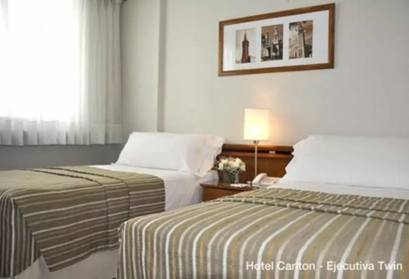 בית מלון כפרי Solans Carlton