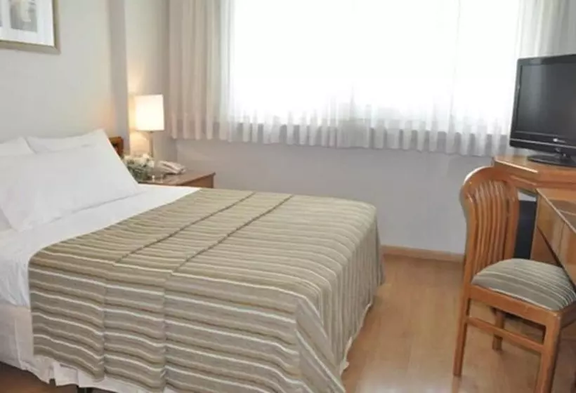 בית מלון כפרי Solans Carlton