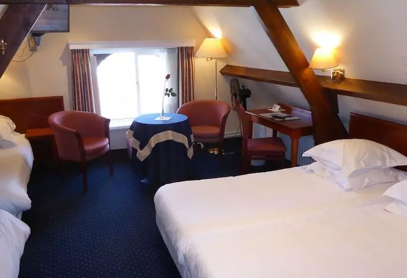 호텔 The Black Swan