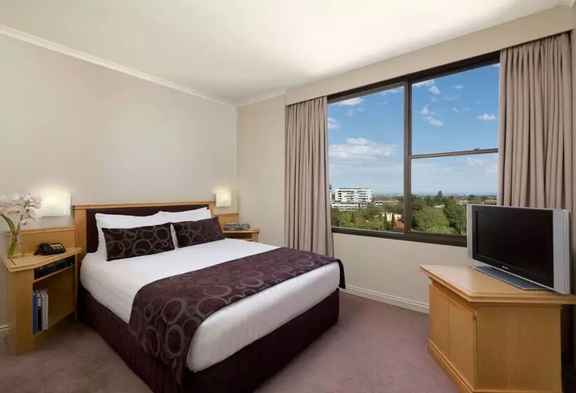 בית מלון כפרי Rydges North Sydney