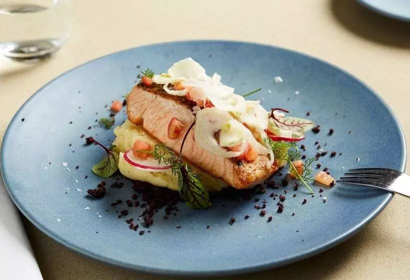 בית מלון כפרי Rydges North Sydney