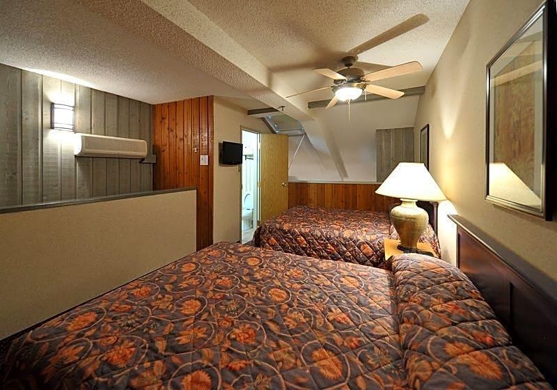 Douglas Fir Resort & Chalets