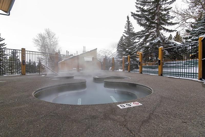 Douglas Fir Resort & Chalets