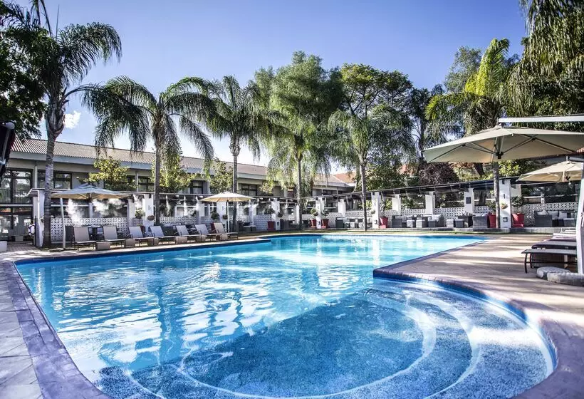 ホテル Avani Gaborone Resort & Casino
