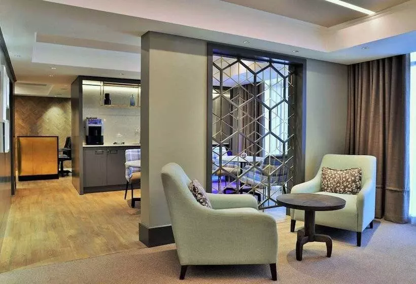 ホテル Avani Gaborone Resort & Casino