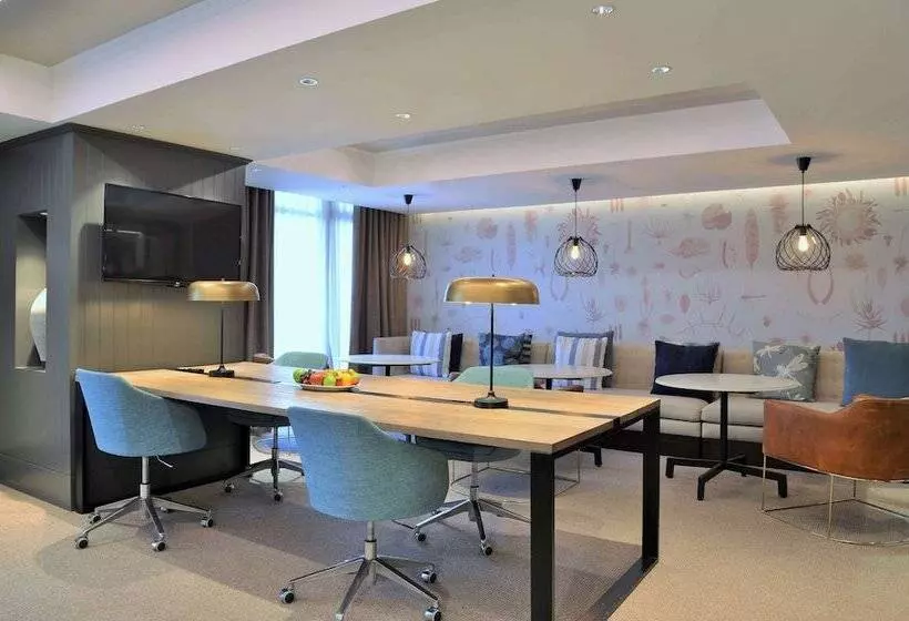 ホテル Avani Gaborone Resort & Casino