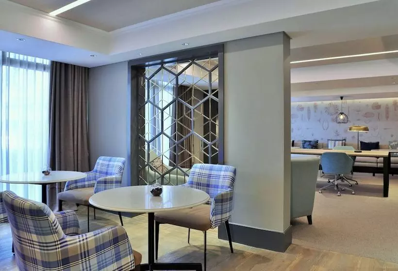 ホテル Avani Gaborone Resort & Casino