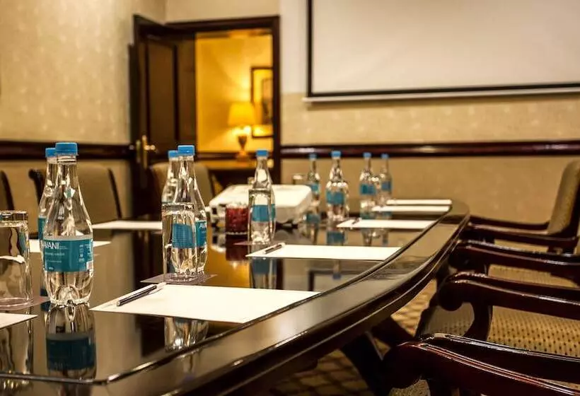 ホテル Avani Gaborone Resort & Casino