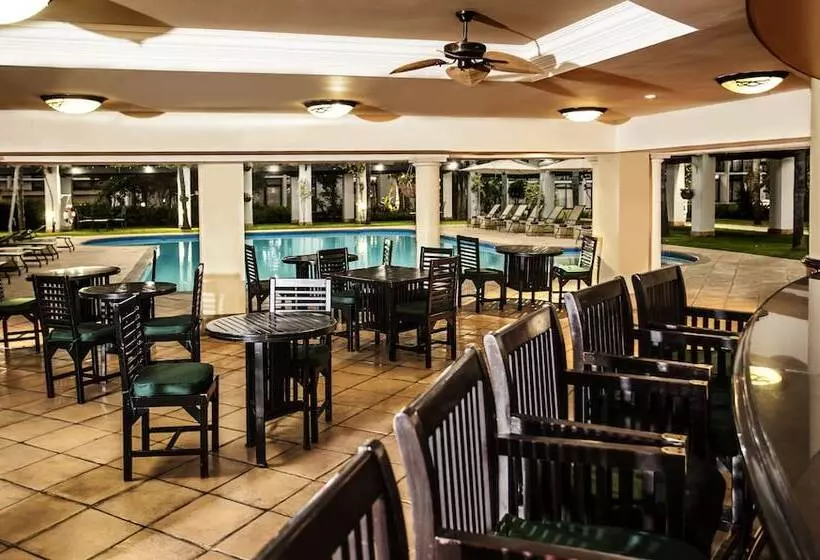 ホテル Avani Gaborone Resort & Casino