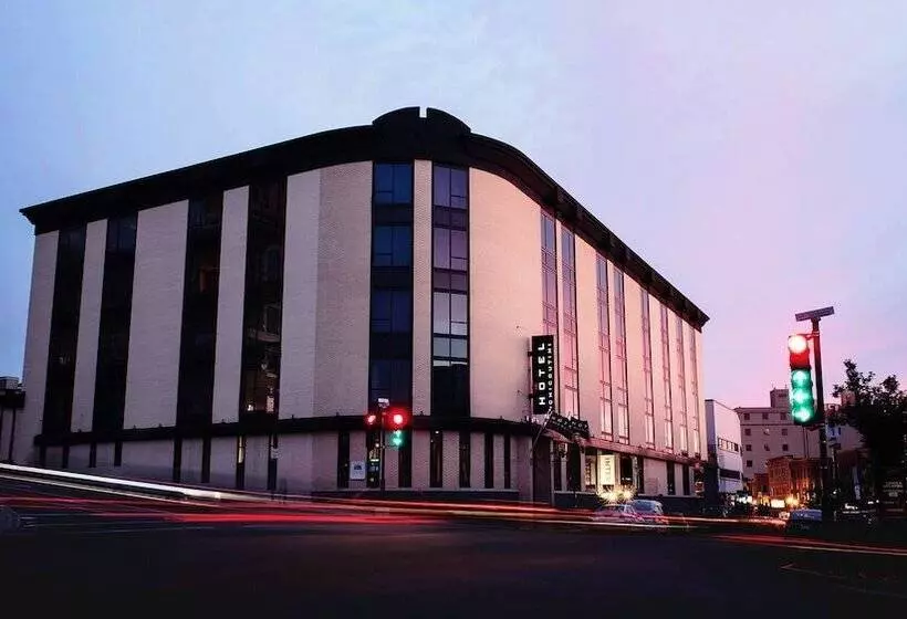 Отель Chicoutimi, Affilié à Hyvi