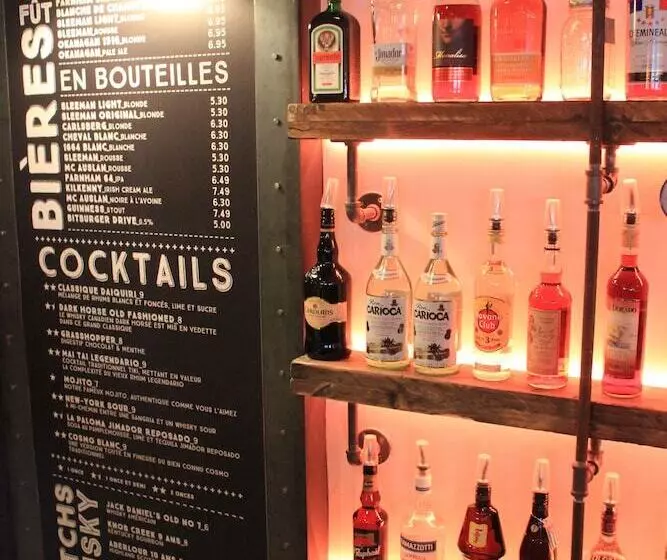 Отель Chicoutimi, Affilié à Hyvi