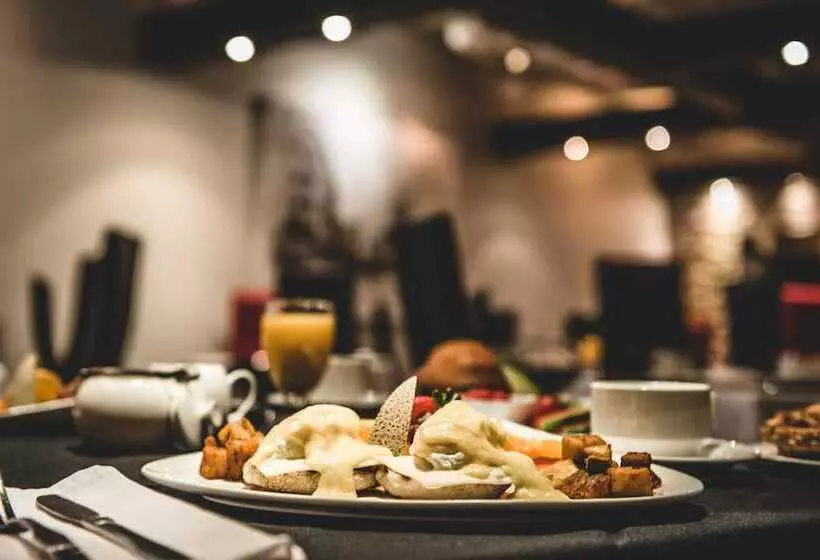 Отель Chicoutimi, Affilié à Hyvi