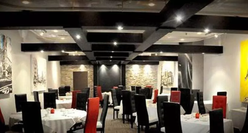 Отель Chicoutimi, Affilié à Hyvi