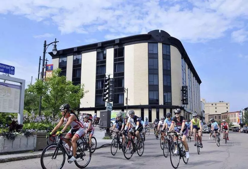 Отель Chicoutimi, Affilié à Hyvi