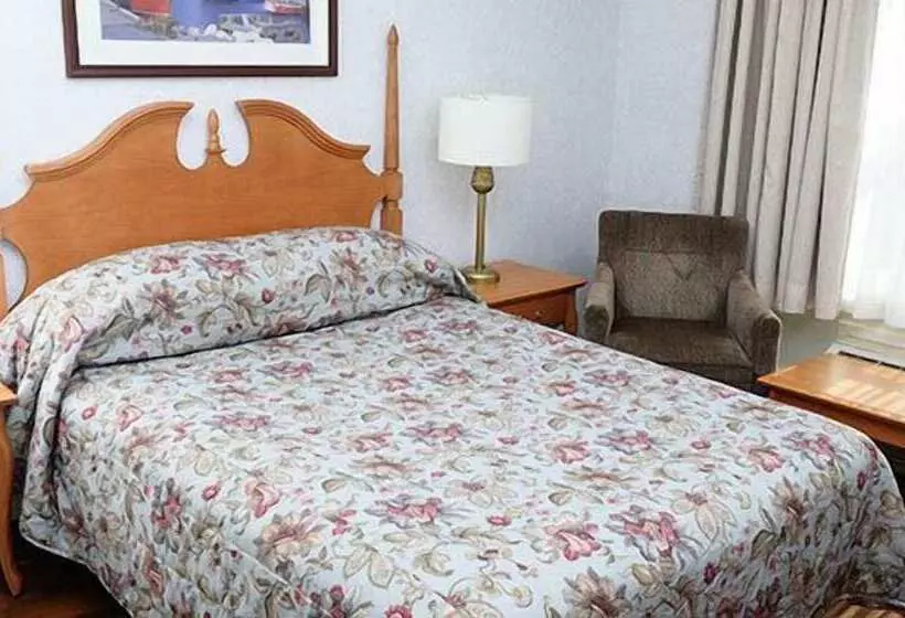 Hotel Claymore Inn And Suites